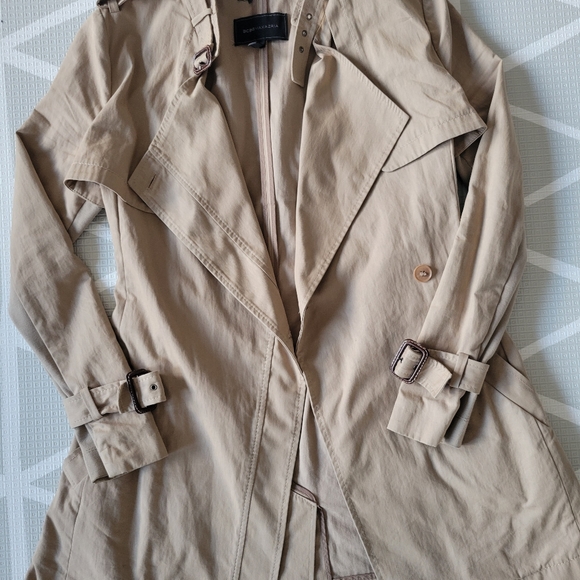 BCBG MaxAzria Classic Trench - Picture 1 of 3
